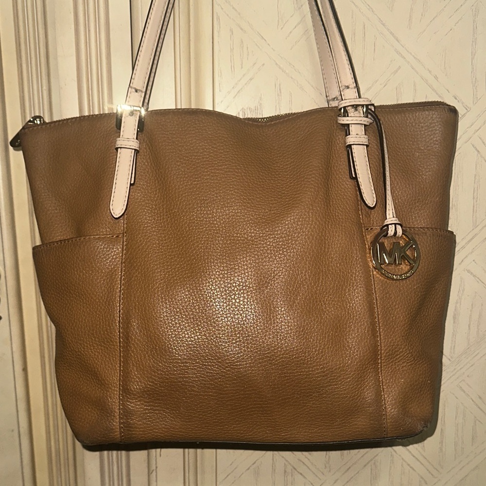 Michael Kors jet set tote